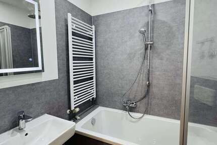 Wohnung zum Mieten in Chemnitz 745 € 106.05 m² 5 zimmer