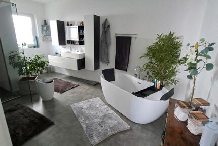 Haus Erbach - 3 Zimmer, 110 m&sup2;, 1.400&euro; | Angebot:25977485