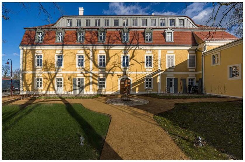 Mendelsohn Saal im Erstbezug über 100 qm und 8 m hohe Decken ZUGREIFEN!