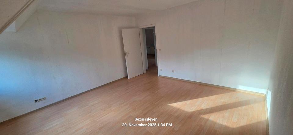 Helle 3,5 Zimmer Maisonette-Wohnung im 2. OG in Hüttenheim 3 zimmer