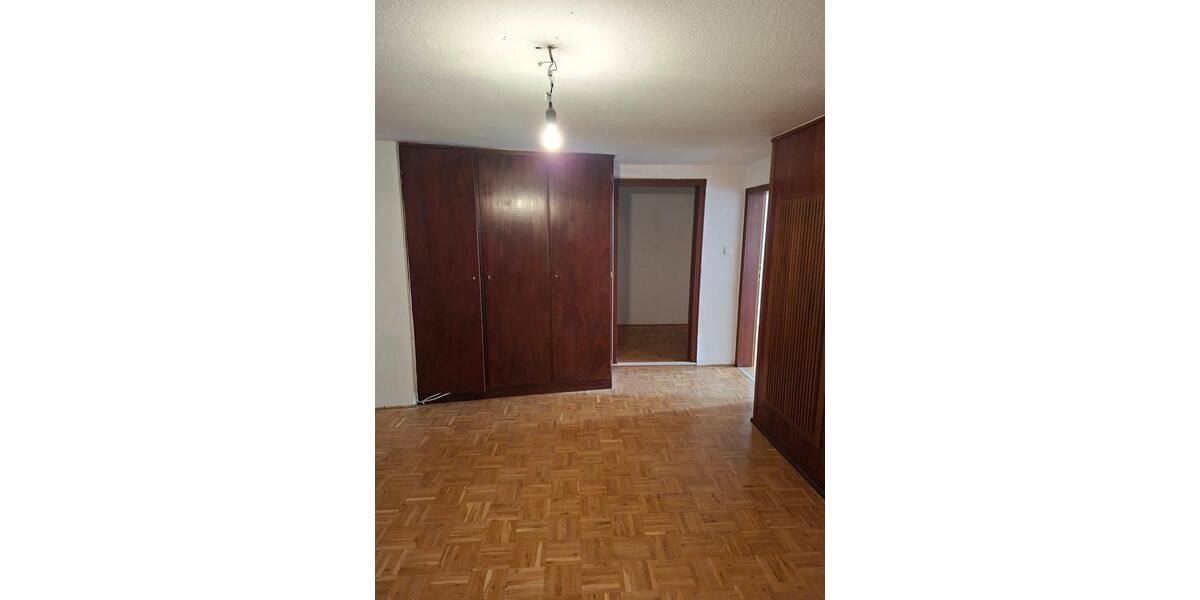Etagenwohnung Herford - 4 Zimmer, 96 m&sup2;, 640&euro; | Angebot:26593594