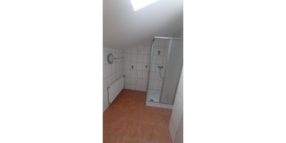 Etagenwohnung Ingolstadt - 7 Zimmer, 208 m&sup2;, 410&euro; | Angebot:25163838