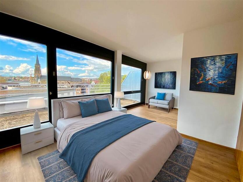 Ein Traum! PenthouseWohnung im Zentrum von Bad Kissingen, ganztägig anfahrbar mit Aufzug und TG.