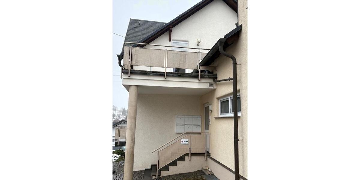 Dachgeschoßwohnung Wilnsdorf - 3 Zimmer, 85 m&sup2;, 745&euro; | Angebot:26066572