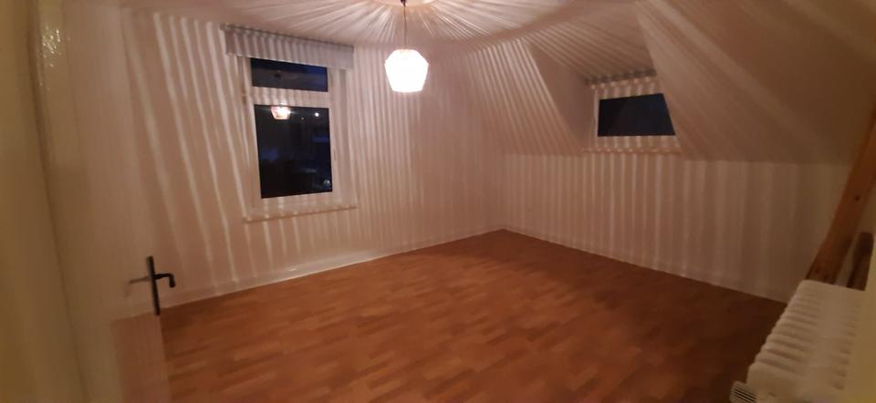 Dachgeschoßwohnung Bad Wildungen - 4 Zimmer, 78 m&sup2;, 624&euro; | Angebot:24548200