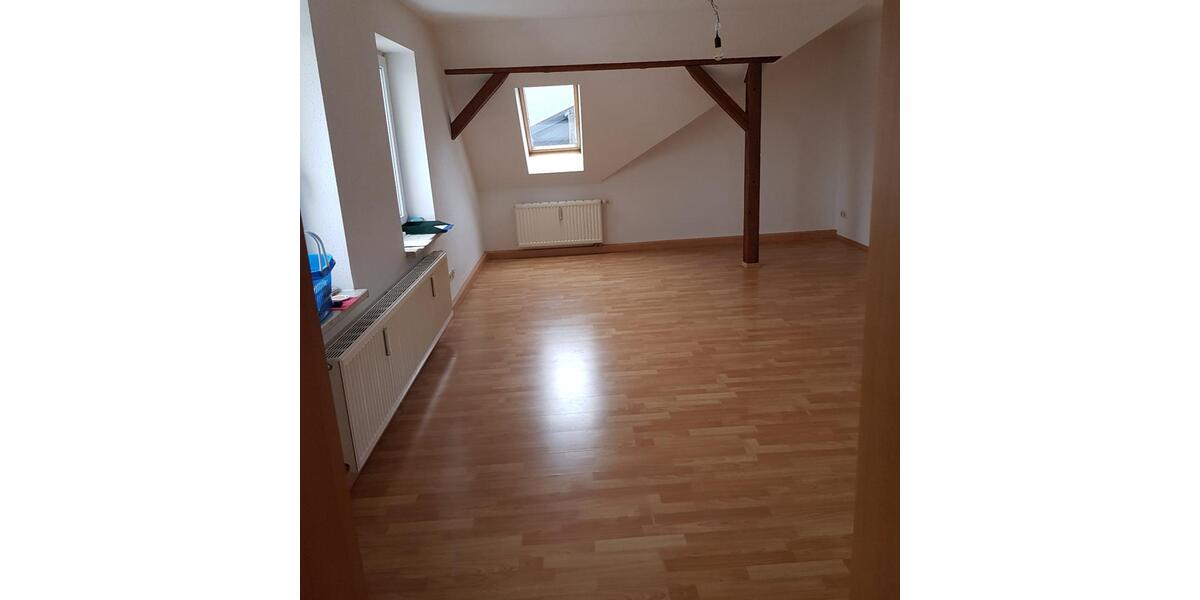 2-Raum-Wohnung, 70 qm., ruhig gelegen 2 zimmer