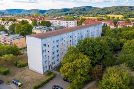3-Raum-Wohnung mit schönem Balkon ins Grüne