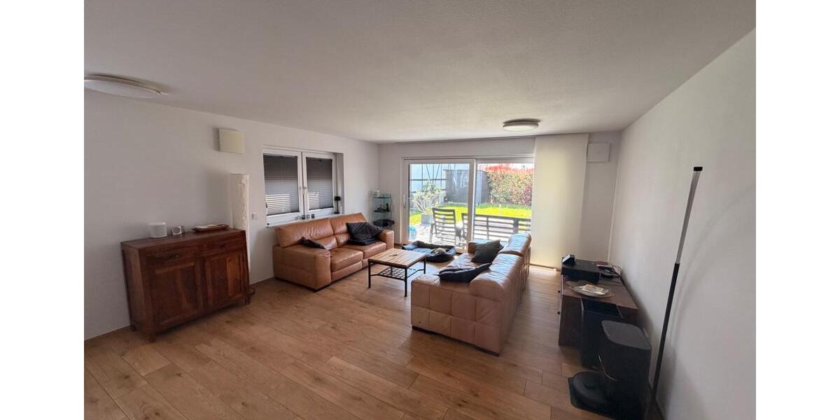 Maisonettenwohnung Schriesheim - 4 Zimmer, 120 m&sup2;, 1.600&euro; | Angebot:26532889
