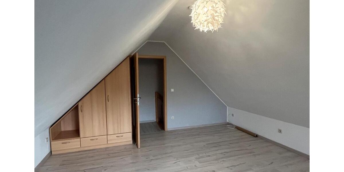 5 Zimmer Dachgeschoss- Maisonette Wohnung in Lünne 5 zimmer