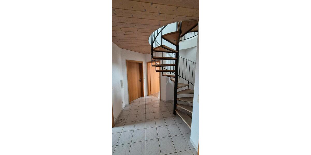 Maisonettenwohnung Edelsfeld - 3 Zimmer, 100 m&sup2;, 1.000&euro; | Angebot:26004604