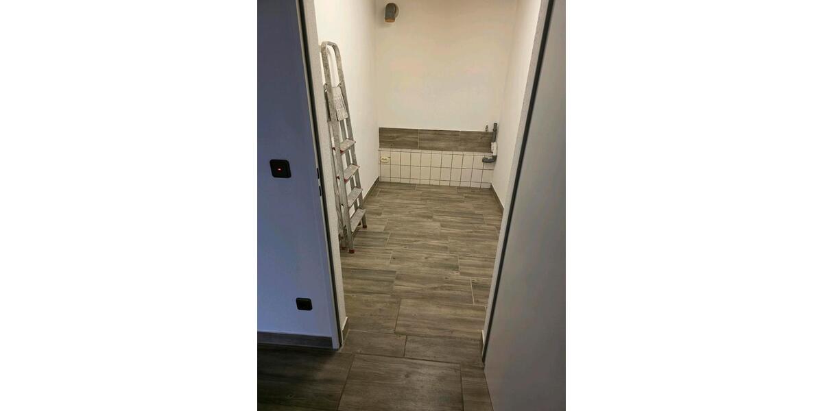 Etagenwohnung Wallerfangen - 4.5 Zimmer, 182 m&sup2;, 1.035&euro; | Angebot:25279550