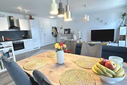 B&B Immobilien : Moderne 2-Zimmer-Wohnung in begehrter Höhenlage - Neubaugebiet Castelnau Mattheis 2 zimmer
