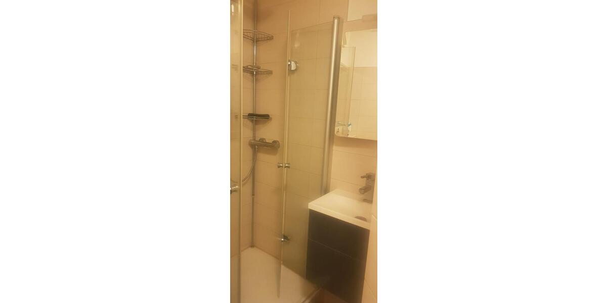 Wohnen auf Zeit Unterhaching - 1 Zimmer, 9 m&sup2;, 850&euro; | Angebot:26236174