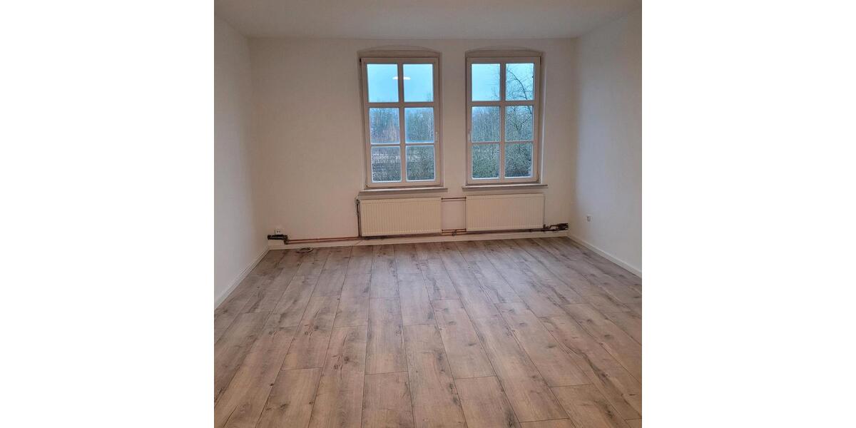 Erdgeschoßwohnung Eschwege - 3 Zimmer, 90 m&sup2;, 880&euro; | Angebot:25131779