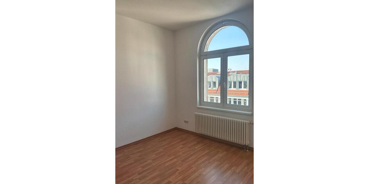 Dachgeschoßwohnung Leipzig Altwest - 3 Zimmer, 99 m&sup2;, 1.050&euro; | Angebot:26490345