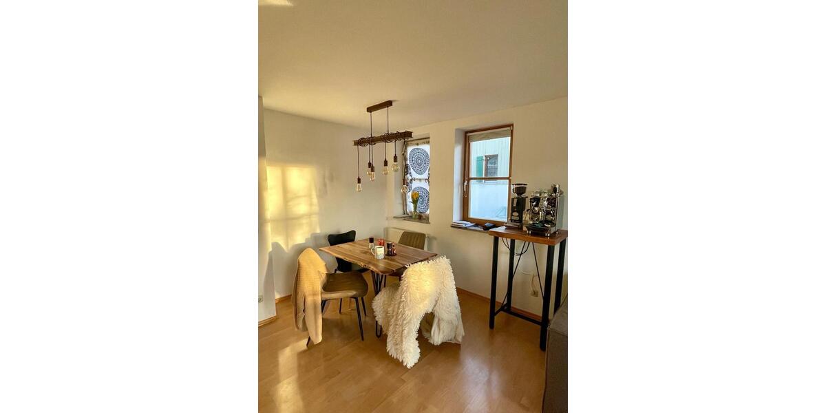 Etagenwohnung Holzkirchen - 2 Zimmer, 62 m&sup2;, 1.250&euro; | Angebot:24803911