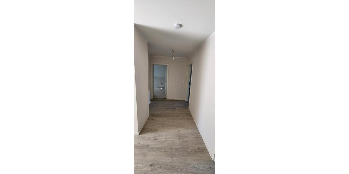 Dachgeschoßwohnung Barßel - 4 Zimmer, 90 m&sup2;, 900&euro; | Angebot:26477590