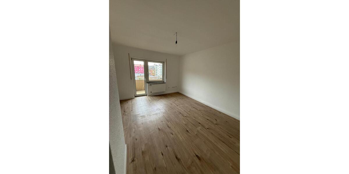 Etagenwohnung Ludwigshafen am Rhein - 3 Zimmer, 75 m&sup2;, 1.100&euro; | Angebot:26233236