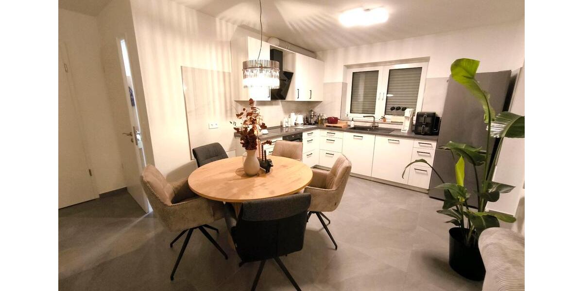 Schöne 2 Zimmer Wohnung mit Dachterrasse und Keller 2 zimmer