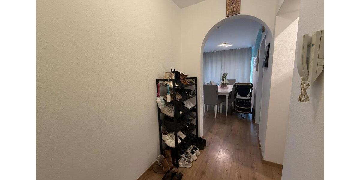 Etagenwohnung Wiesbaden Bierstadt - 2.5 Zimmer, 70 m&sup2;, 910&euro; | Angebot:26670550