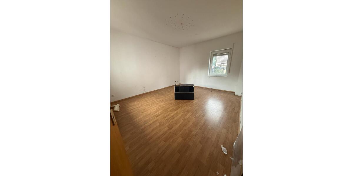 Erdgeschoßwohnung Gelnhausen - 3 Zimmer, 87 m&sup2;, 950&euro; | Angebot:25643964