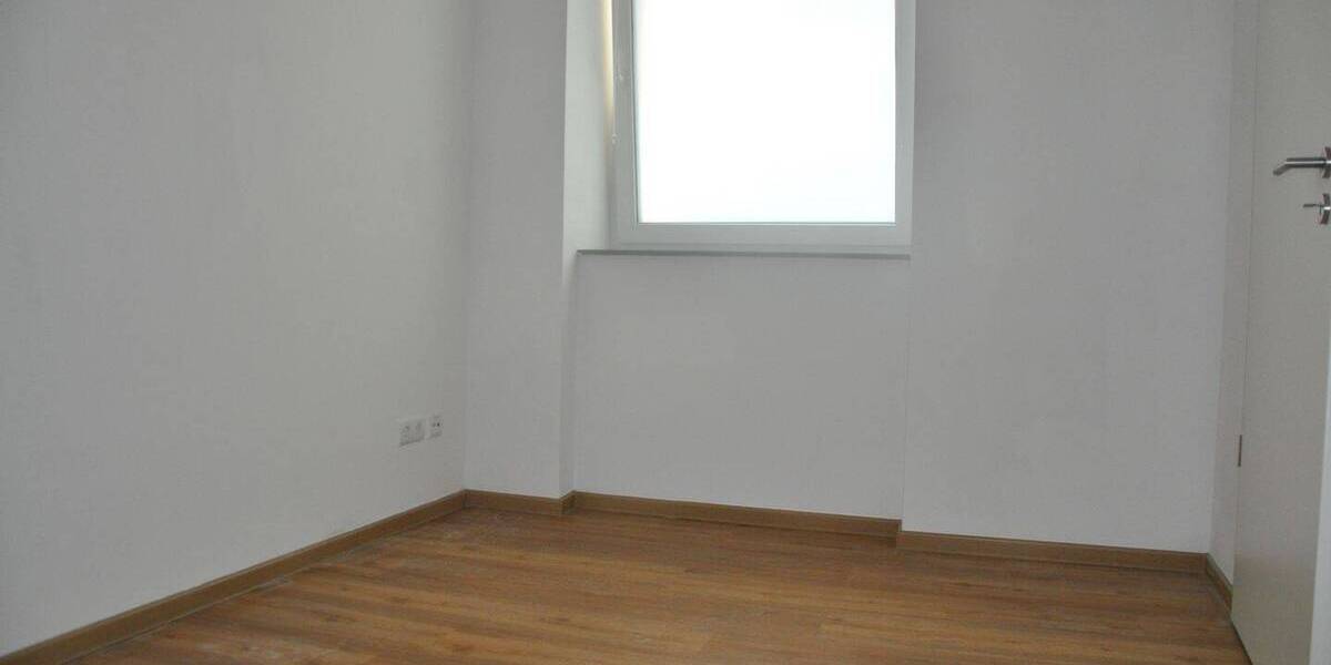 Etagenwohnung Stralsund Tribseer - 2 Zimmer, 40 m&sup2;, 320&euro; | Angebot:26859270