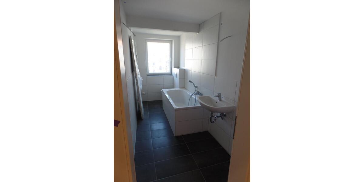 Etagenwohnung Görlitz - 4 Zimmer, 84 m&sup2;, 550&euro; | Angebot:26035925