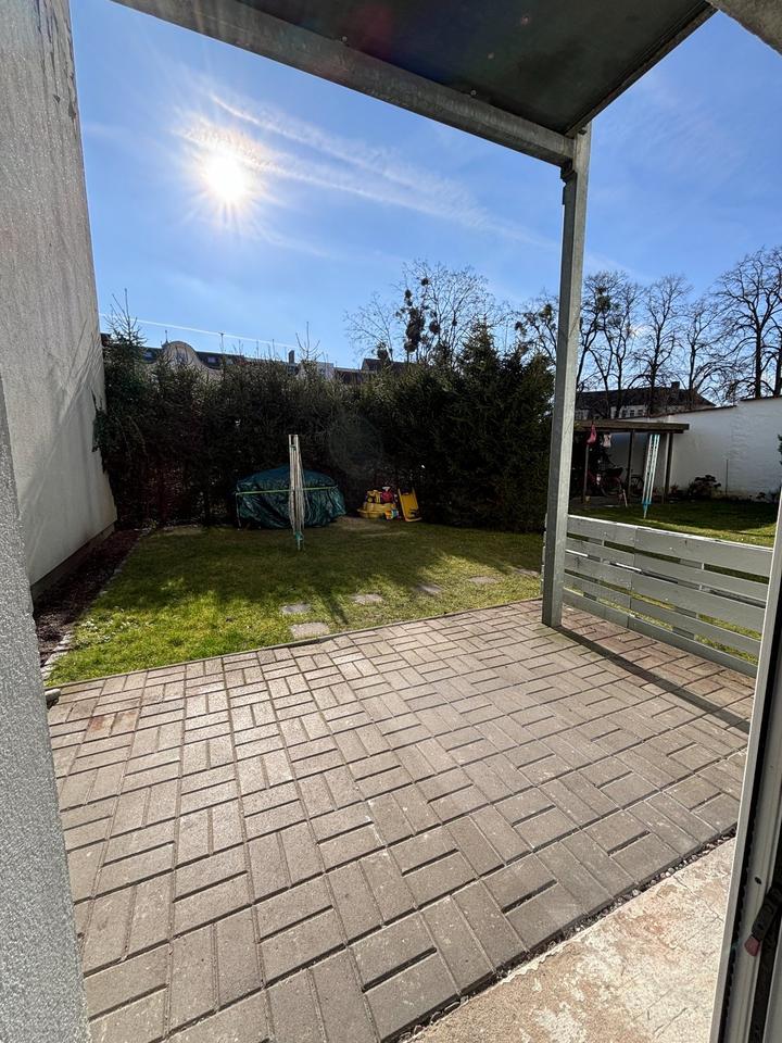 Schöne 3-Zimmer-Erdgeschoßwohnung mit Terrasse am Stadtpark