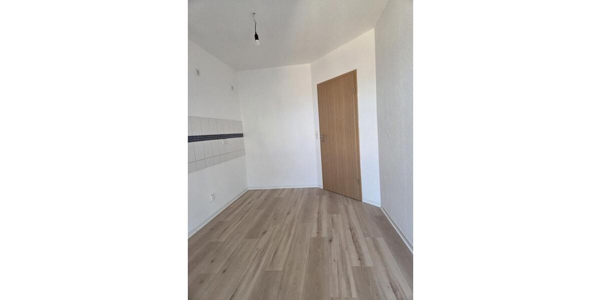 Dachgeschoßwohnung Meißen - 2 Zimmer, 47 m&sup2;, 330&euro; | Angebot:25977814