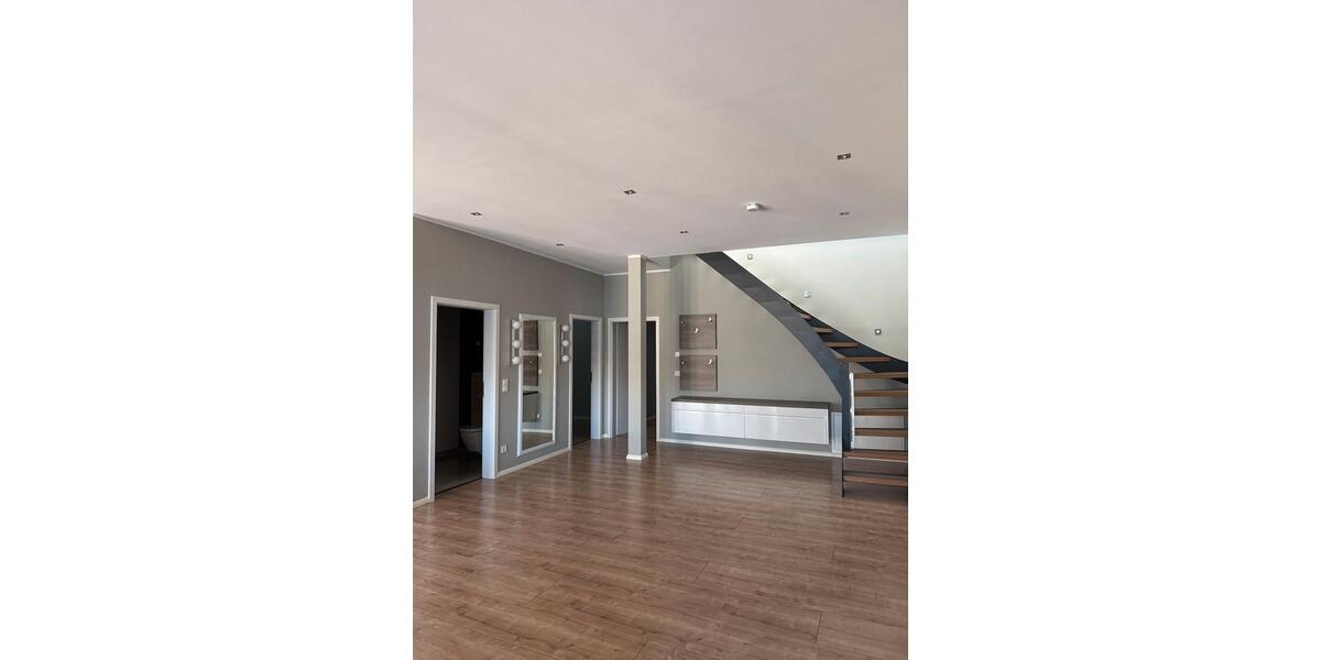 Einfamilienhaus Quakenbrück - 3 Zimmer, 160 m&sup2;, 1.400&euro; | Angebot:25613384