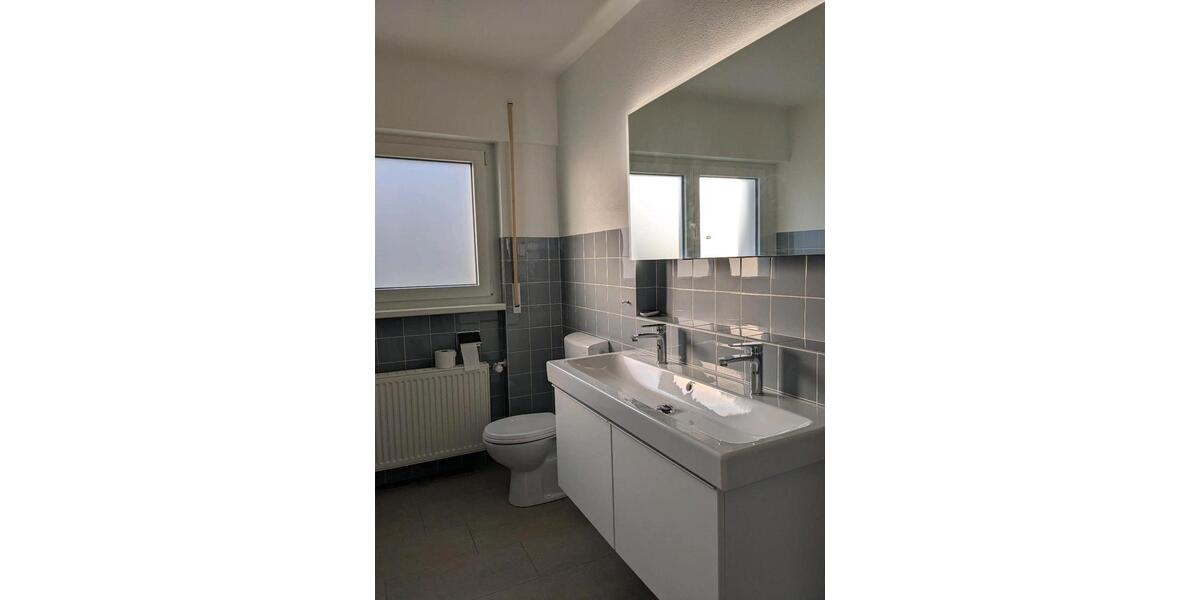 Etagenwohnung Lahr (Schwarzwald) - 2 Zimmer, 81 m&sup2;, 950&euro; | Angebot:24988779