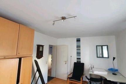 Wohnen auf Zeit Leonberg - 30 Zimmer, 85 m&sup2;, 550&euro; | Angebot:25313012