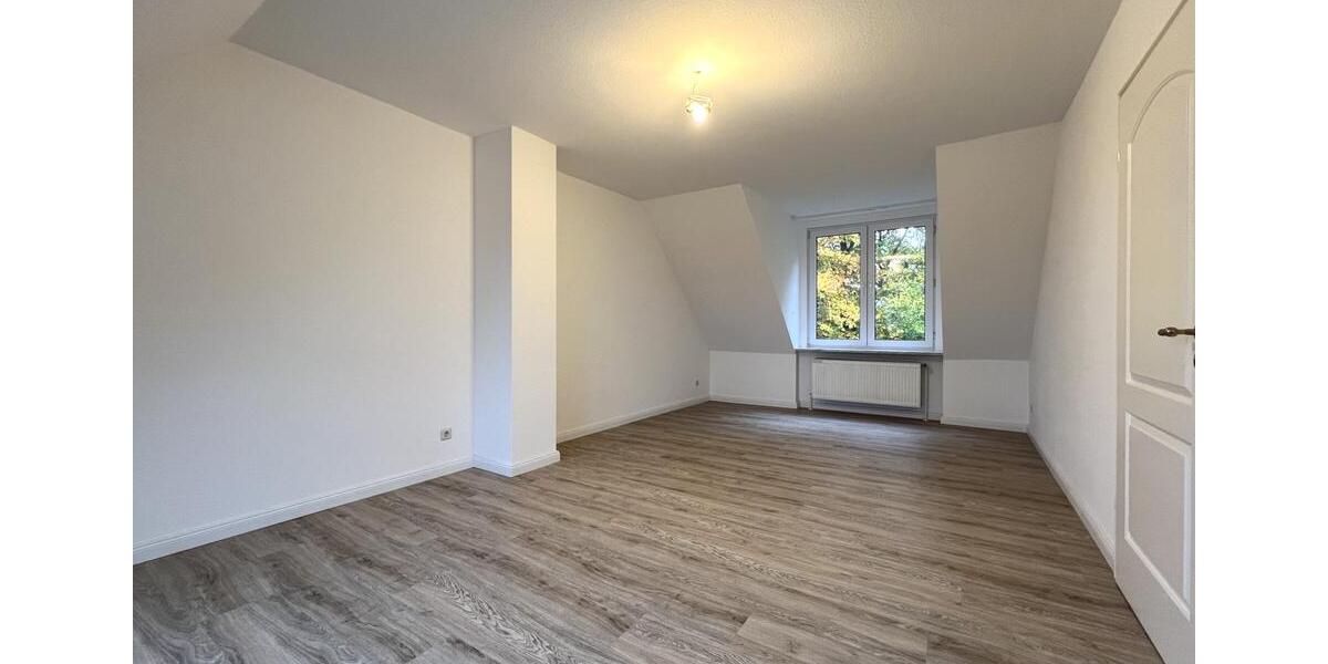 Dachgeschoßwohnung Glücksburg (Ostsee) - 4 Zimmer, 134 m&sup2;, 1.330&euro; | Angebot:23446280