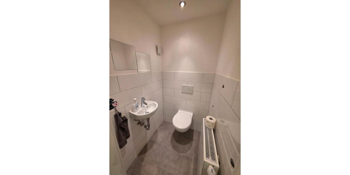 Etagenwohnung Siegen - 4 Zimmer, 95 m&sup2;, 600&euro; | Angebot:25978175