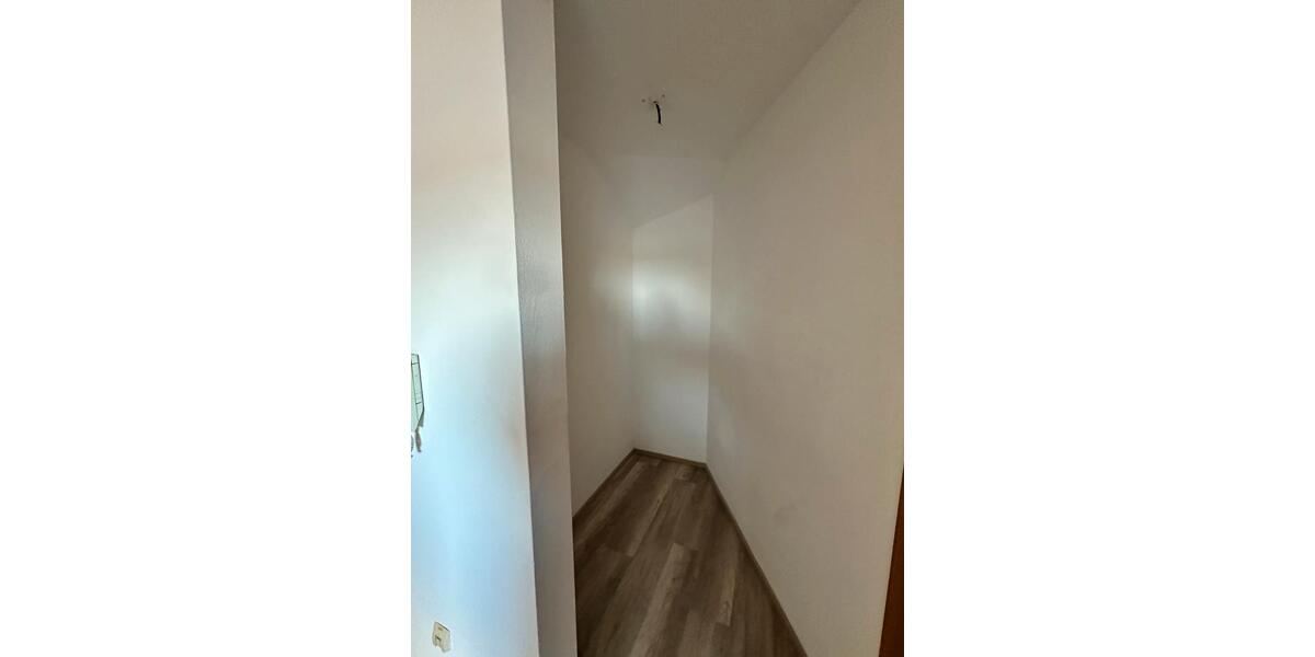 Großzügig geschnittene 3 Zimmer-Wohnung mit Südbalkon 3 zimmer