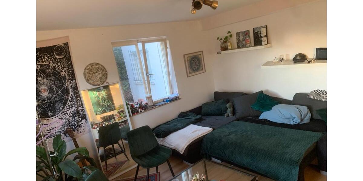 2 Zimmer (unmöbliert mögl.) in einer großen WG mit riesen Garten 2 zimmer