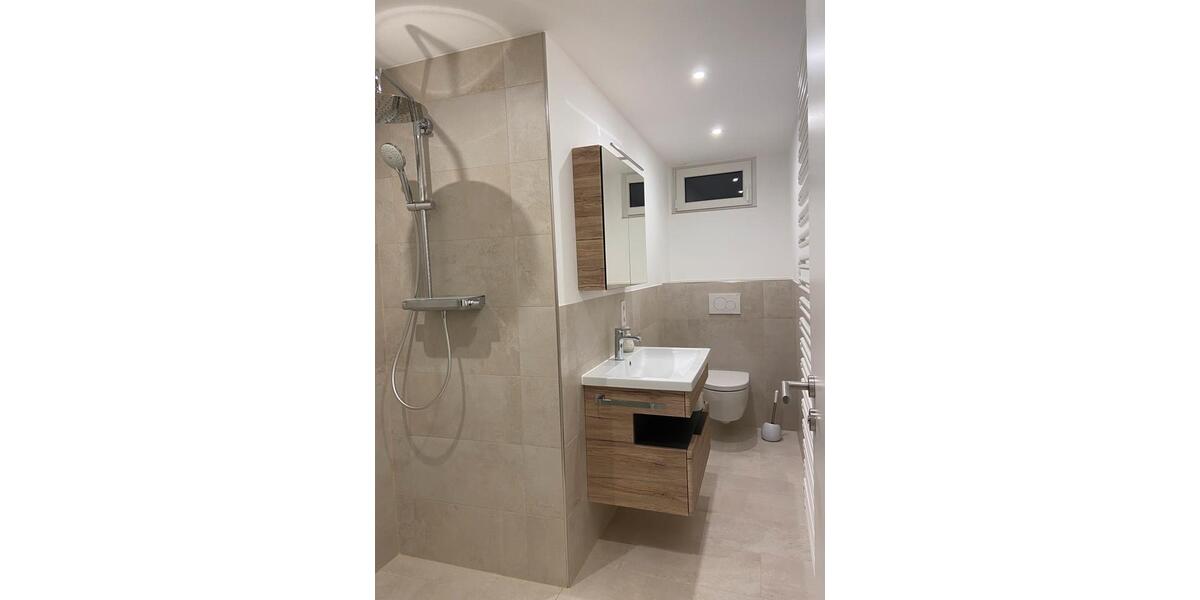 Etagenwohnung Hohenroth - 2 Zimmer, 95 m&sup2;, 600&euro; | Angebot:25995135