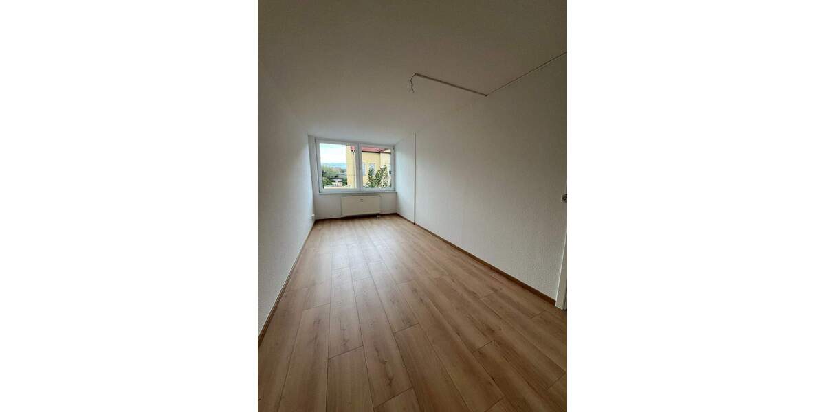Etagenwohnung Merseburg (Saale Merseburg - 4 Zimmer, 117 m&sup2;, 800&euro; | Angebot:26723151