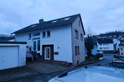 Schöne Helle 2 ZKB Dachgeschosswohnung in Dahlhausen 2 zimmer