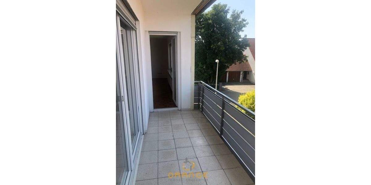 ***Helle 3 Zi.-Whg. mit Balkon!*** 3 zimmer