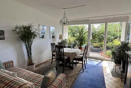 ***Möbliert mit Balkon, KFZ-Stellplatz und tollem Ausblick ins Grüne für 4-6 Monate in Bad Krozingen zimmer