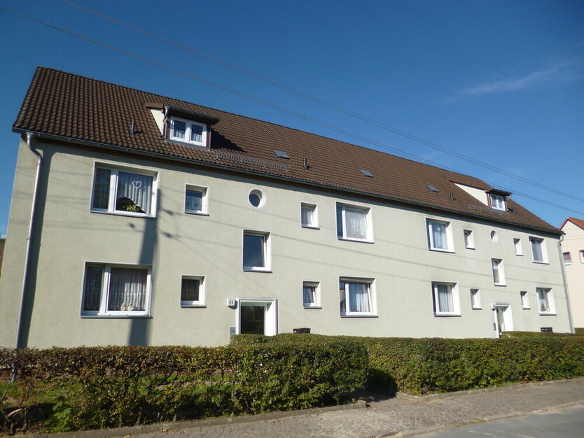 1. Kaltmiete frei ! - Sanierte 2 Raum Wohnung mit Garten