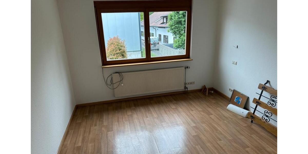 Hochparterre Weil am Rhein - 5 Zimmer, 120 m&sup2;, 500&euro; | Angebot:26681915