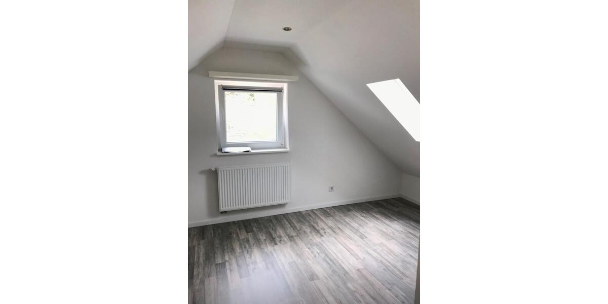 Dachgeschoßwohnung Triberg im Schwarzwald - 2 Zimmer, 55 m&sup2;, 450&euro; | Angebot:24680802