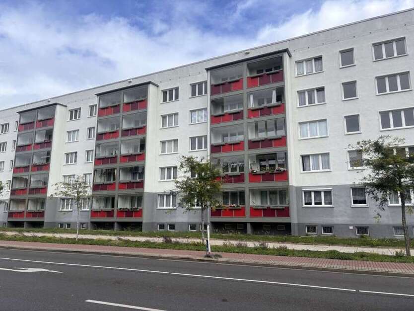 Wohnung zum Mieten in Dessau-Roßlau 390 € 57.32 m²