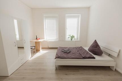 Wohnen auf Zeit Itzehoe - 8 Zimmer, 28 m&sup2;, 25&euro; | Angebot:23618683