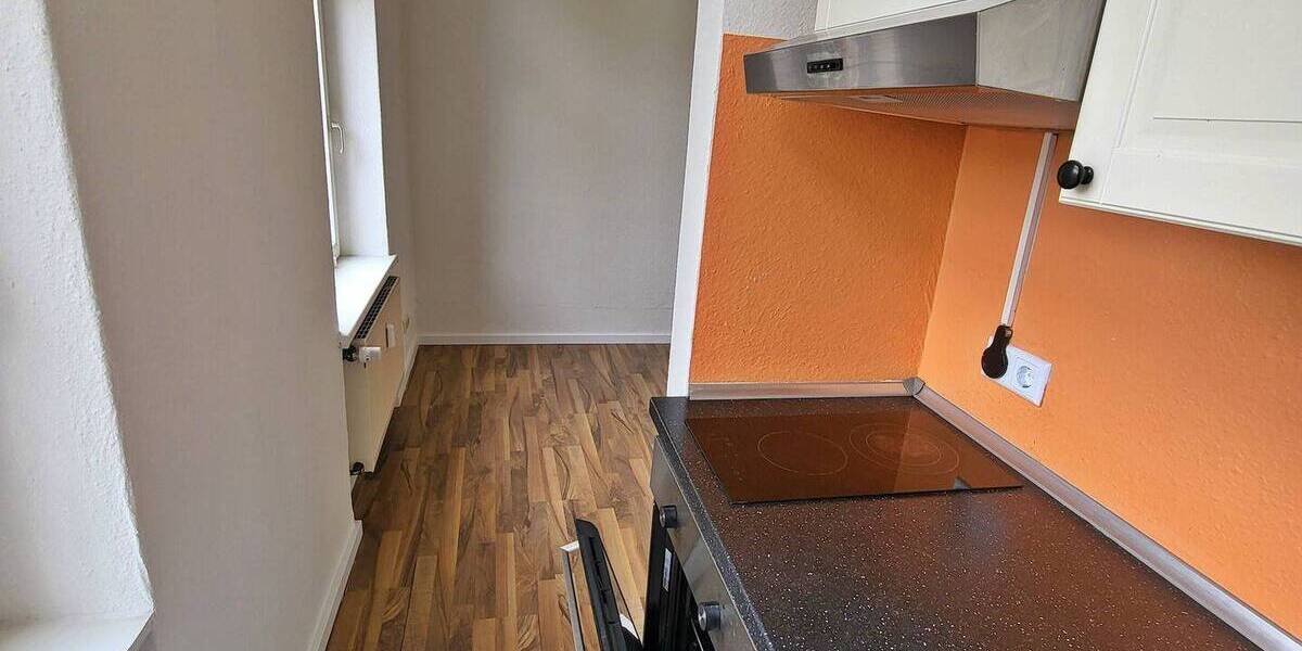Etagenwohnung Schwerin Schelfstadt - 2 Zimmer, 33 m&sup2;, 345&euro; | Angebot:26851509