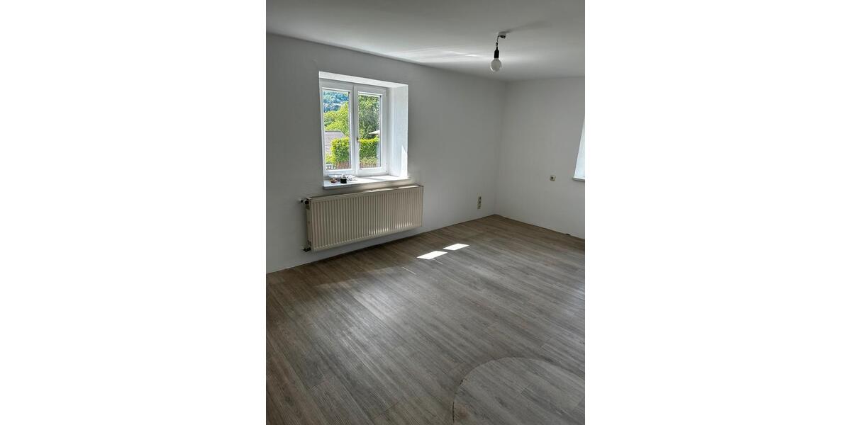 Einfamilienhaus Deggendorf - 5 Zimmer, 107 m&sup2;, 1.200&euro; | Angebot:26218228