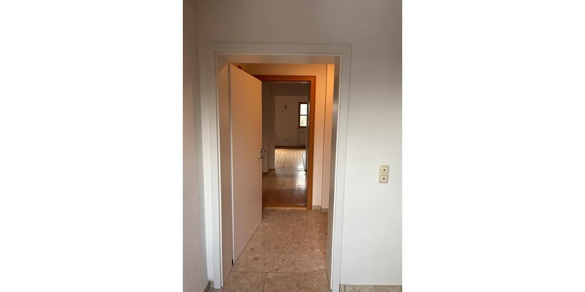 Dachgeschoßwohnung Vilshofen an der Donau - 2 Zimmer, 71 m&sup2;, 568&euro; | Angebot:26585558