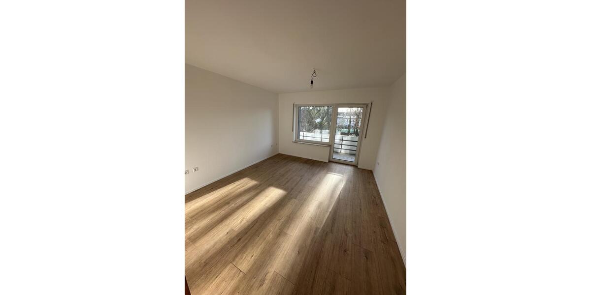 Etagenwohnung Schwebheim - 5 Zimmer, 102 m&sup2;, 1.250&euro; | Angebot:26039163
